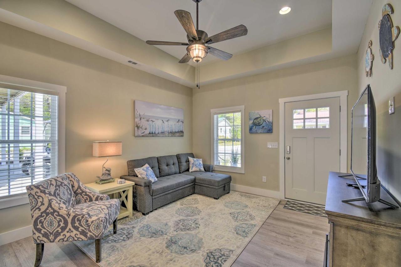 Ocean Isle Beach Home With Shared Lanai And Grill Exterior photo