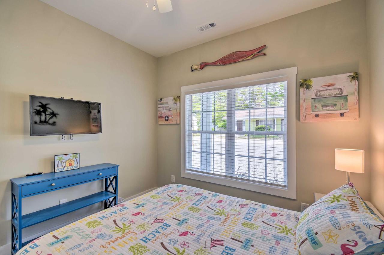Ocean Isle Beach Home With Shared Lanai And Grill Exterior photo